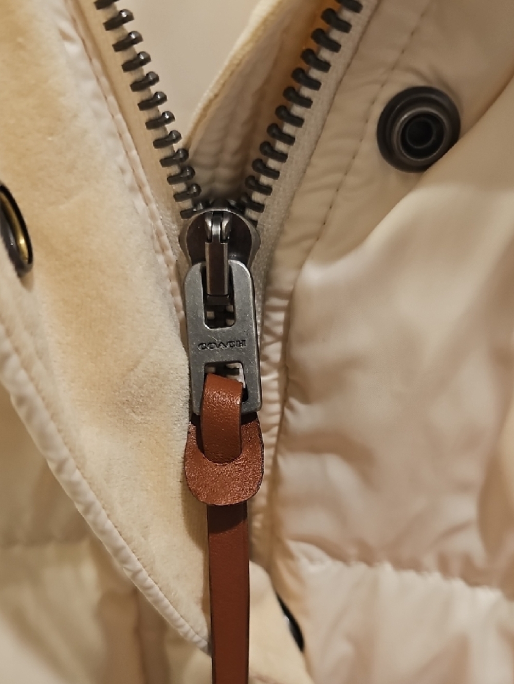 Coach Cream Quilted Women’s Puffer Coat with Faux Shearling Hood - Picture 9 of 9
